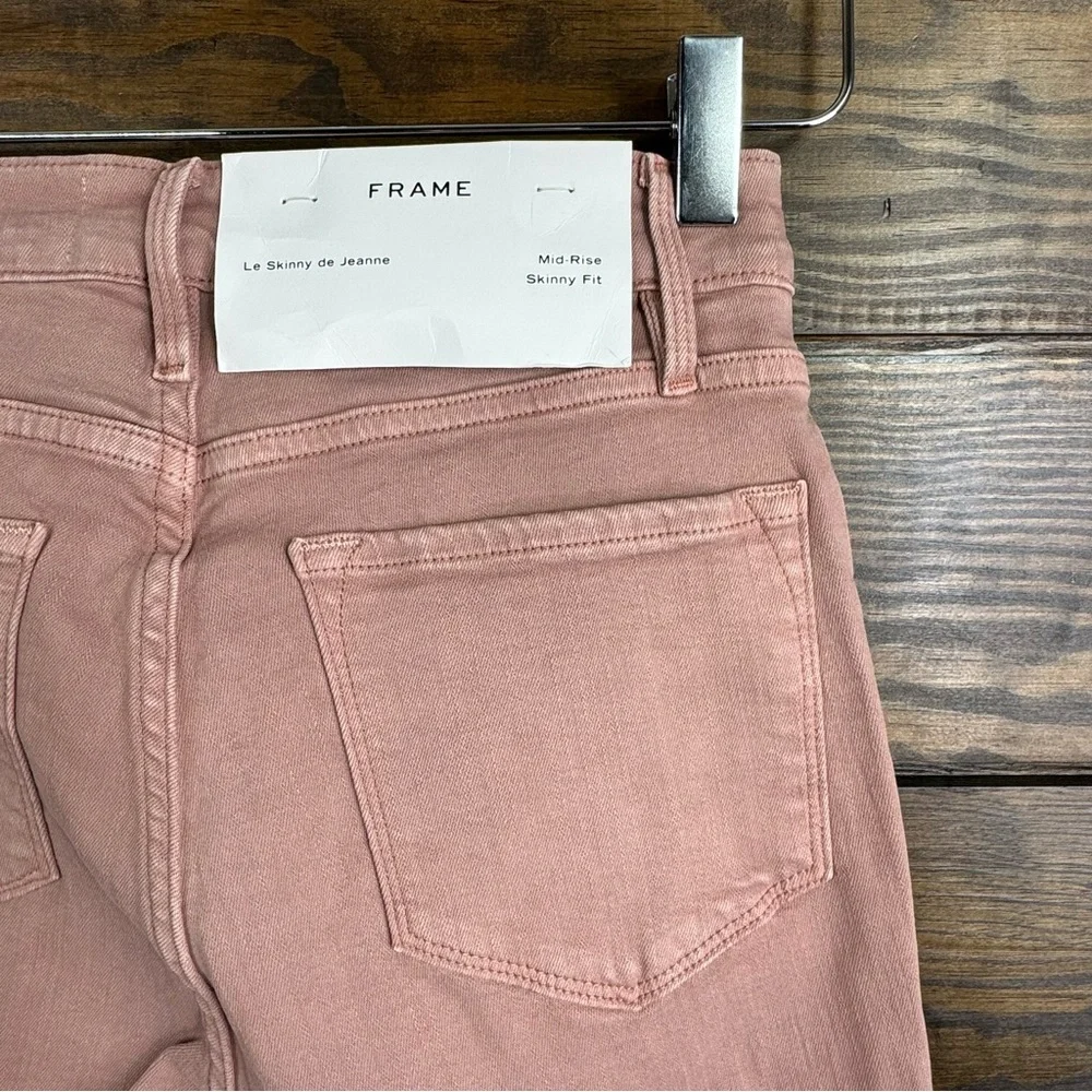 Frame le skinny de jeanne dusty rose embroidered